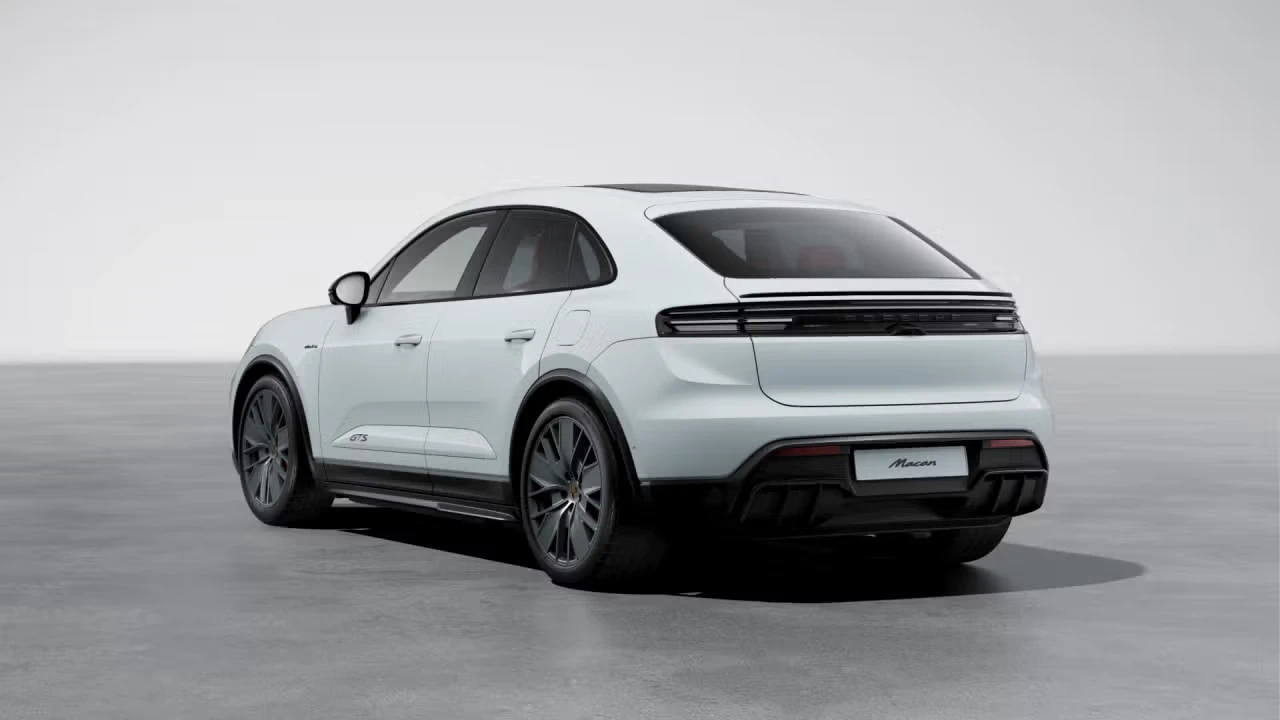 2026 Porsche Macan Electric - Image 20 of 31