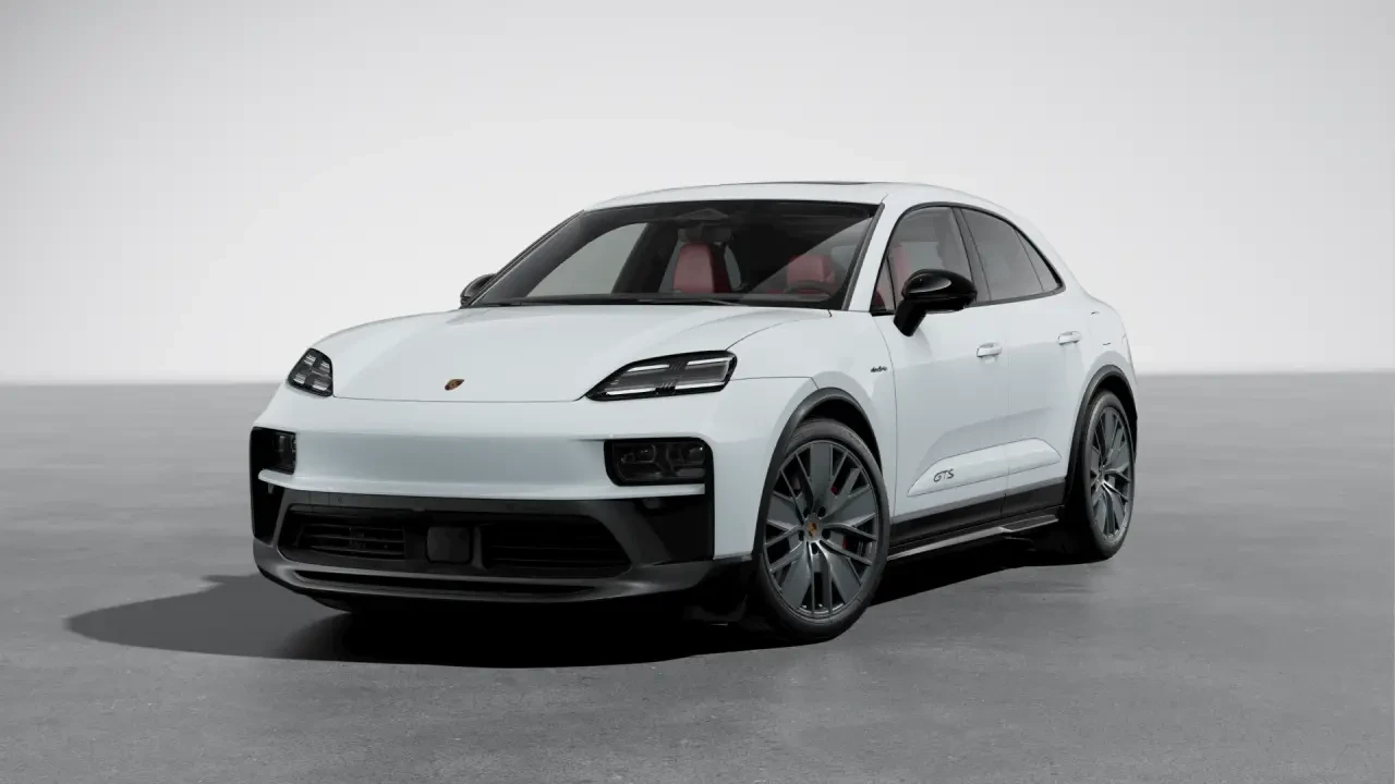 2026 Porsche Macan Electric - Image 8 of 31