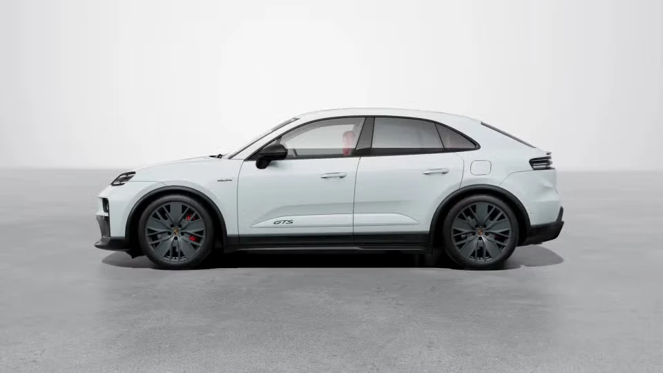 2026 Porsche Macan Electric - Image 11 of 31