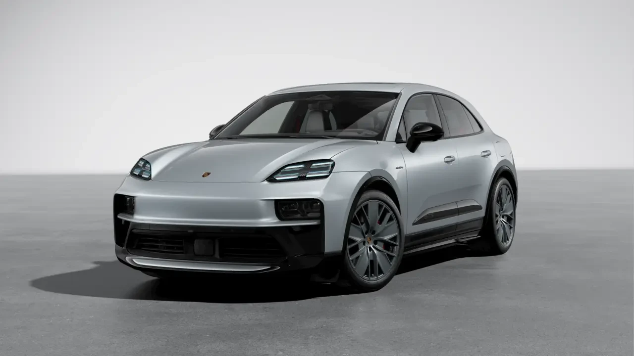 2026 Porsche Macan - Image 8 of 30