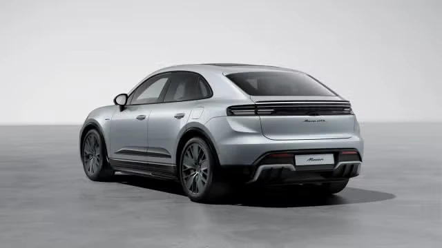 2026 Porsche Macan - Image 18 of 30