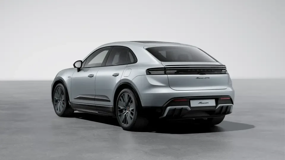2026 Porsche Macan - Image 23 of 30