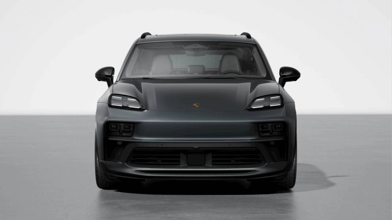 2026 Porsche Macan Electric - Image 8 of 10