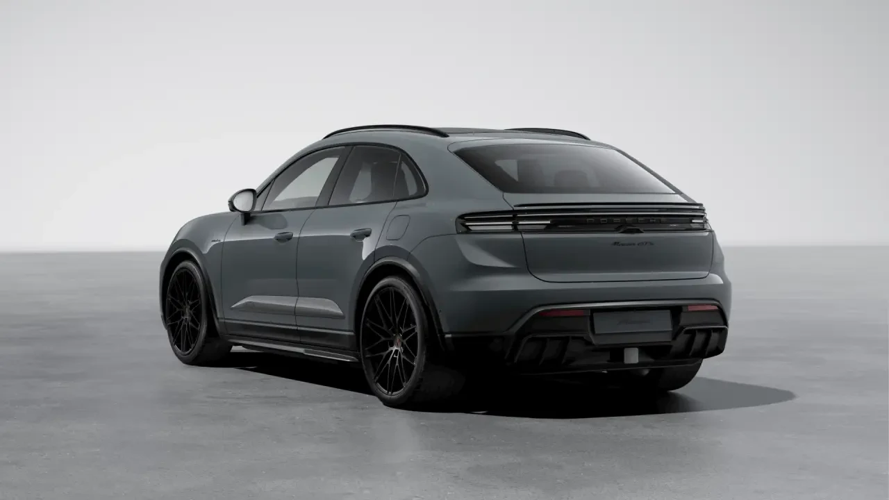 2026 Porsche Macan Electric - Image 24 of 31