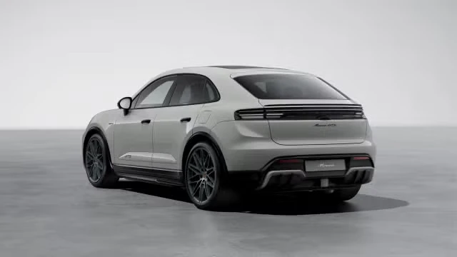 2026 Porsche Macan Electric - Image 18 of 31