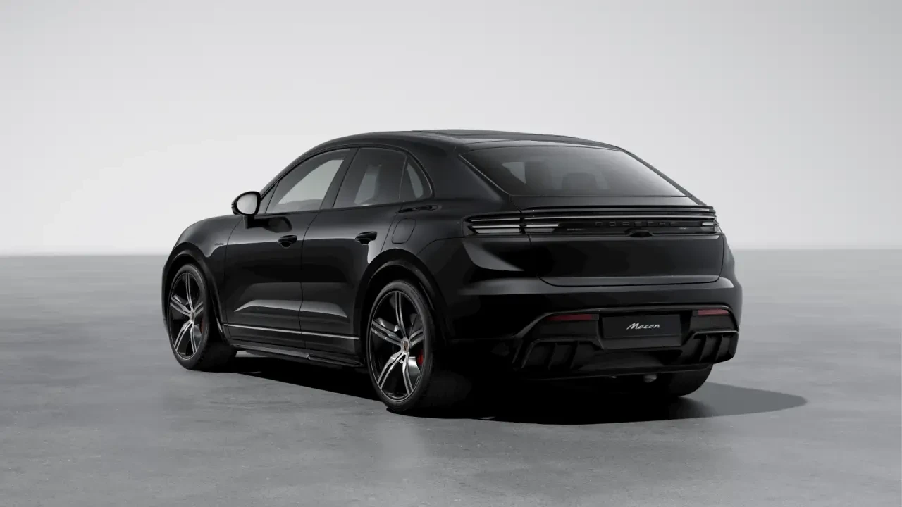 2026 Porsche Macan Electric - Image 24 of 30