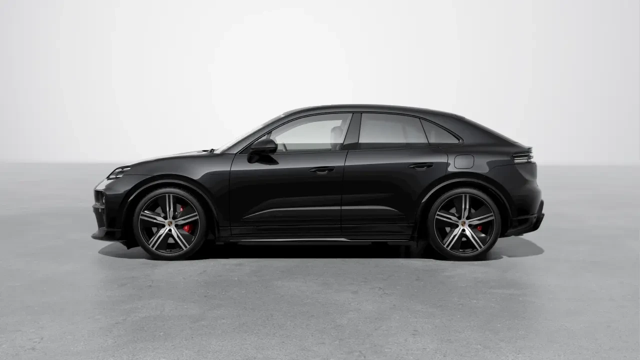 2026 Porsche Macan Electric - Image 16 of 30