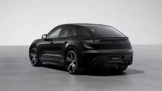 2026 Porsche Macan Electric - Image 17 of 30