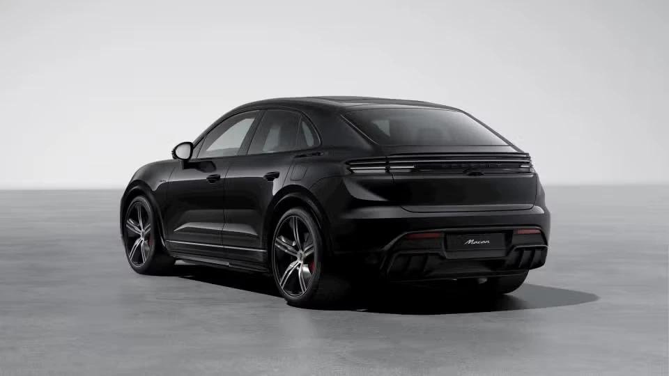 2026 Porsche Macan Electric - Image 19 of 30
