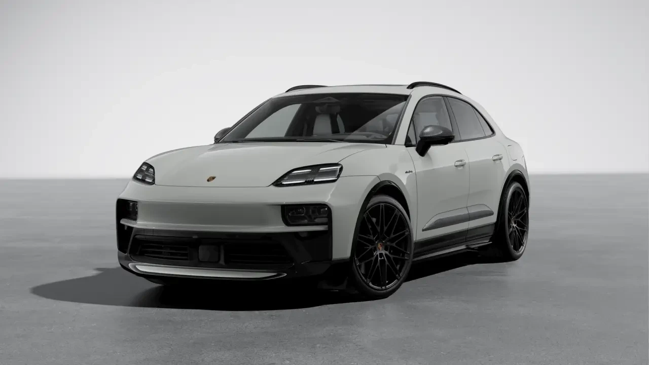 2026 Porsche Macan Electric - Image 8 of 30