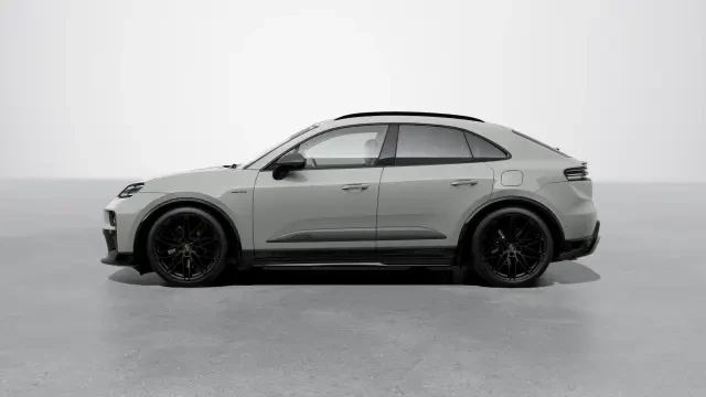 2026 Porsche Macan Electric - Image 14 of 30