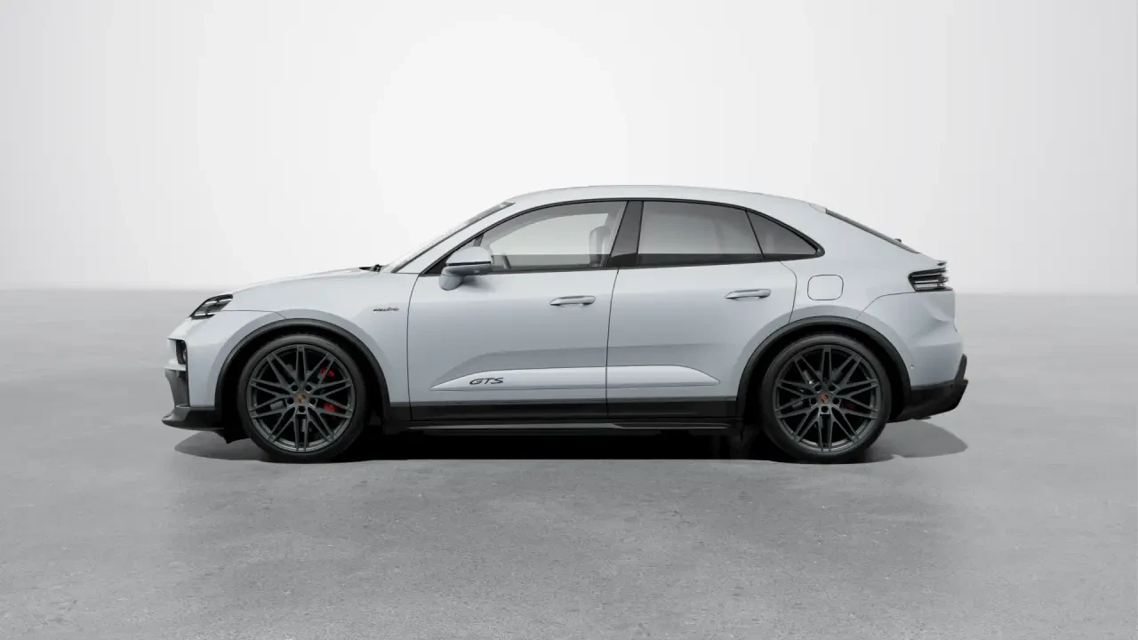 2026 Porsche Macan Electric - Image 16 of 31