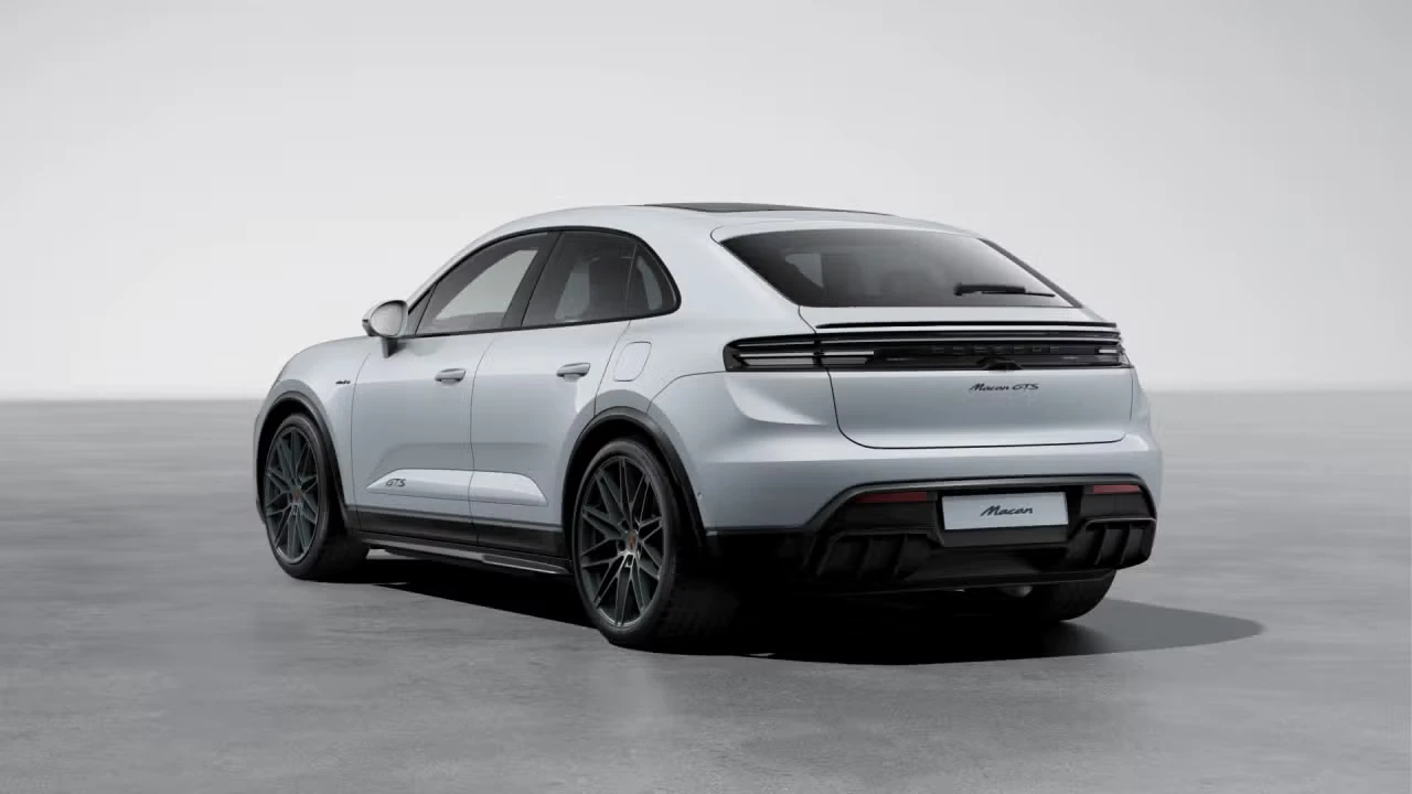 2026 Porsche Macan Electric - Image 20 of 31