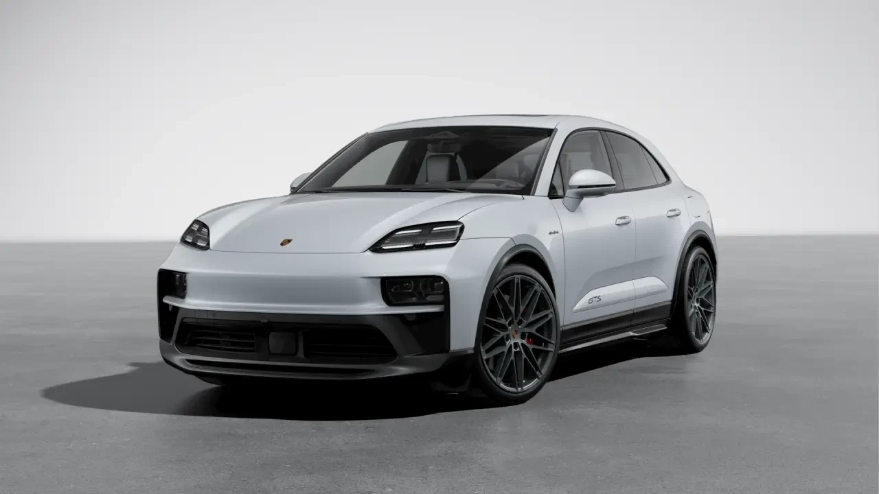 2026 Porsche Macan Electric - Image 8 of 31