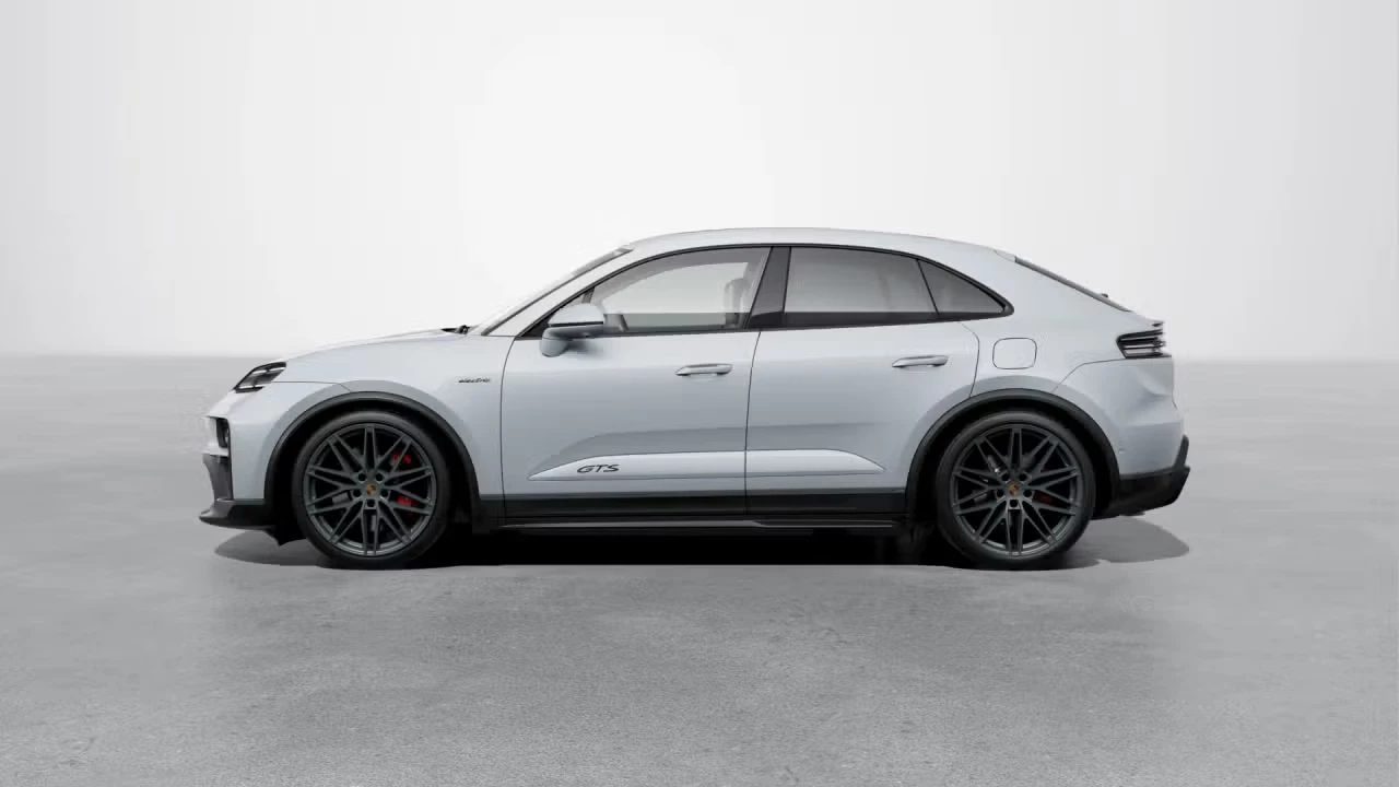 2026 Porsche Macan Electric - Image 12 of 31