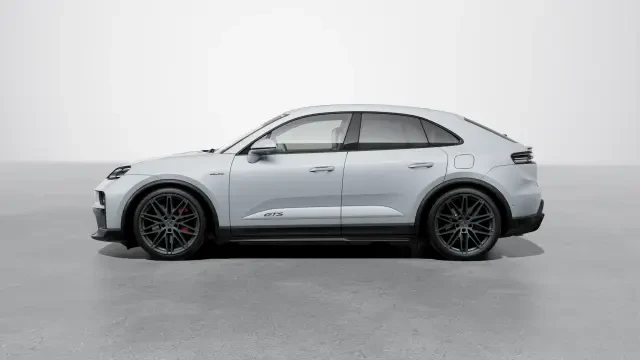 2026 Porsche Macan Electric - Image 14 of 31