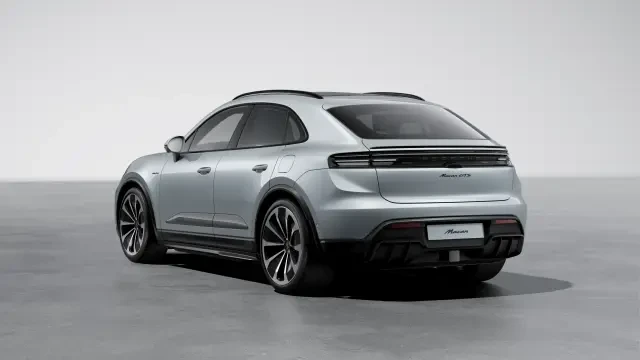 2026 Porsche Macan - Image 22 of 30