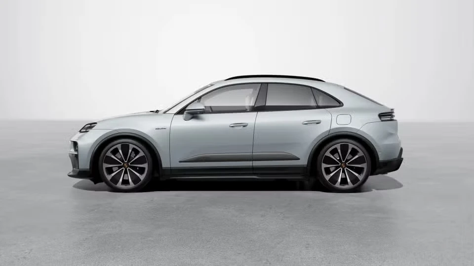 2026 Porsche Macan - Image 11 of 30