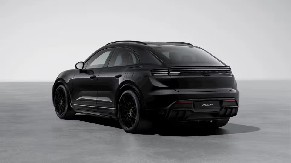 2026 Porsche Macan Electric - Image 19 of 30