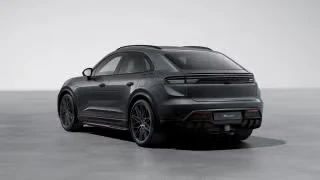 2026 Porsche Macan Electric - Image 17 of 30