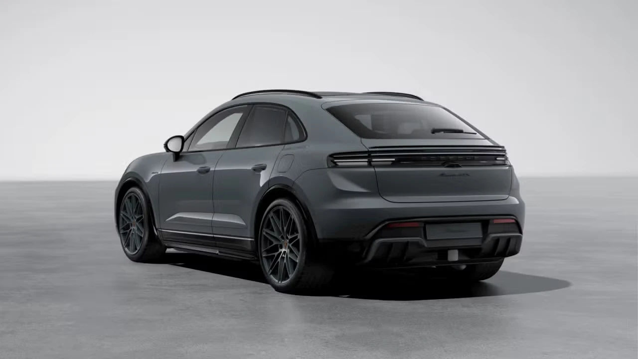 2026 Porsche Macan Electric - Image 20 of 30