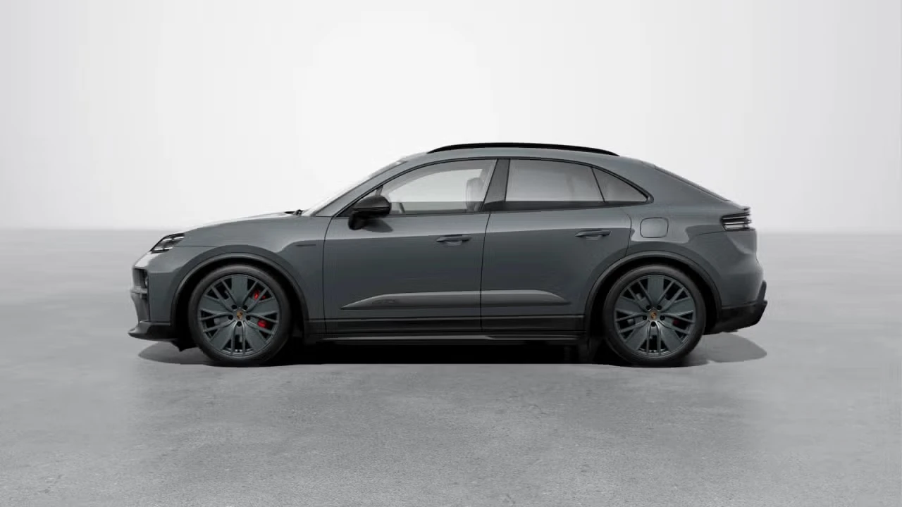 2026 Porsche Macan Electric - Image 12 of 31