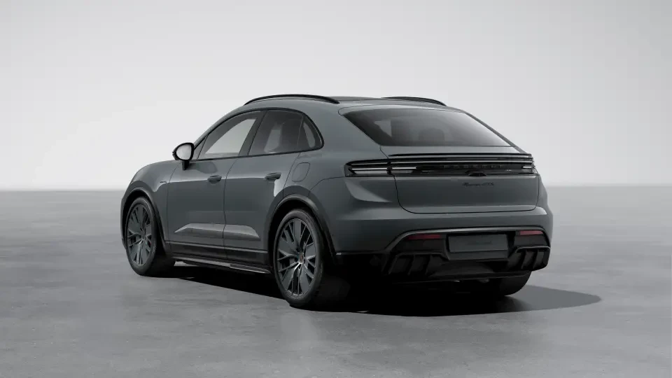 2026 Porsche Macan Electric - Image 23 of 31