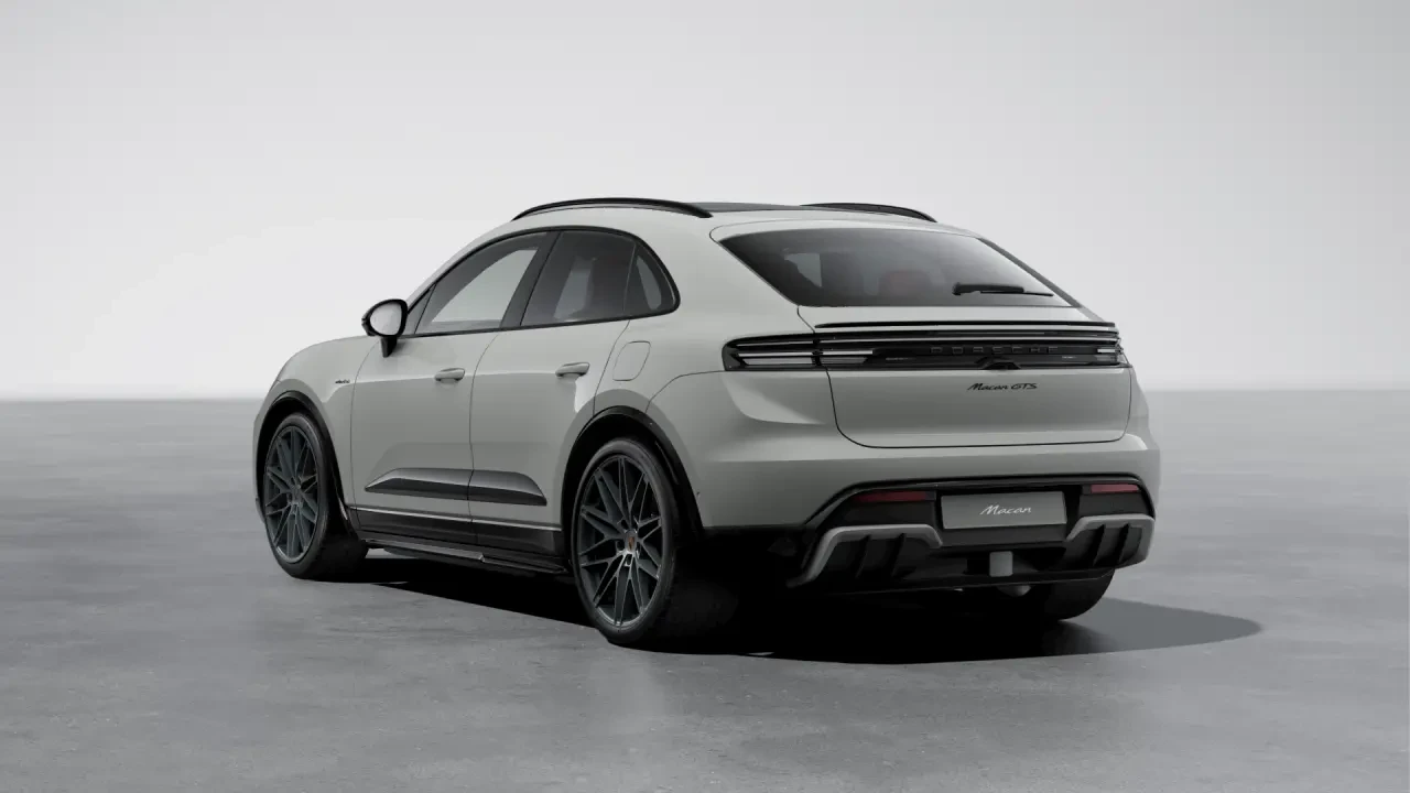 2026 Porsche Macan Electric - Image 24 of 30