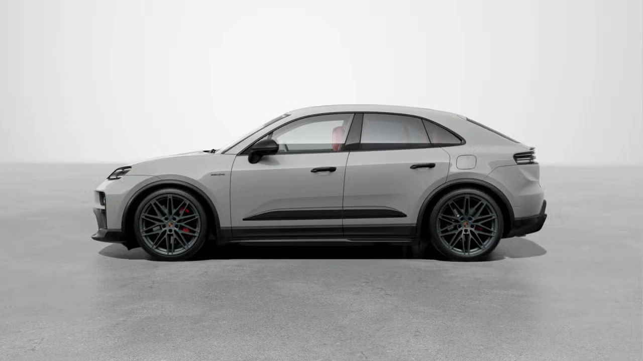2026 Porsche Macan Electric - Image 12 of 31