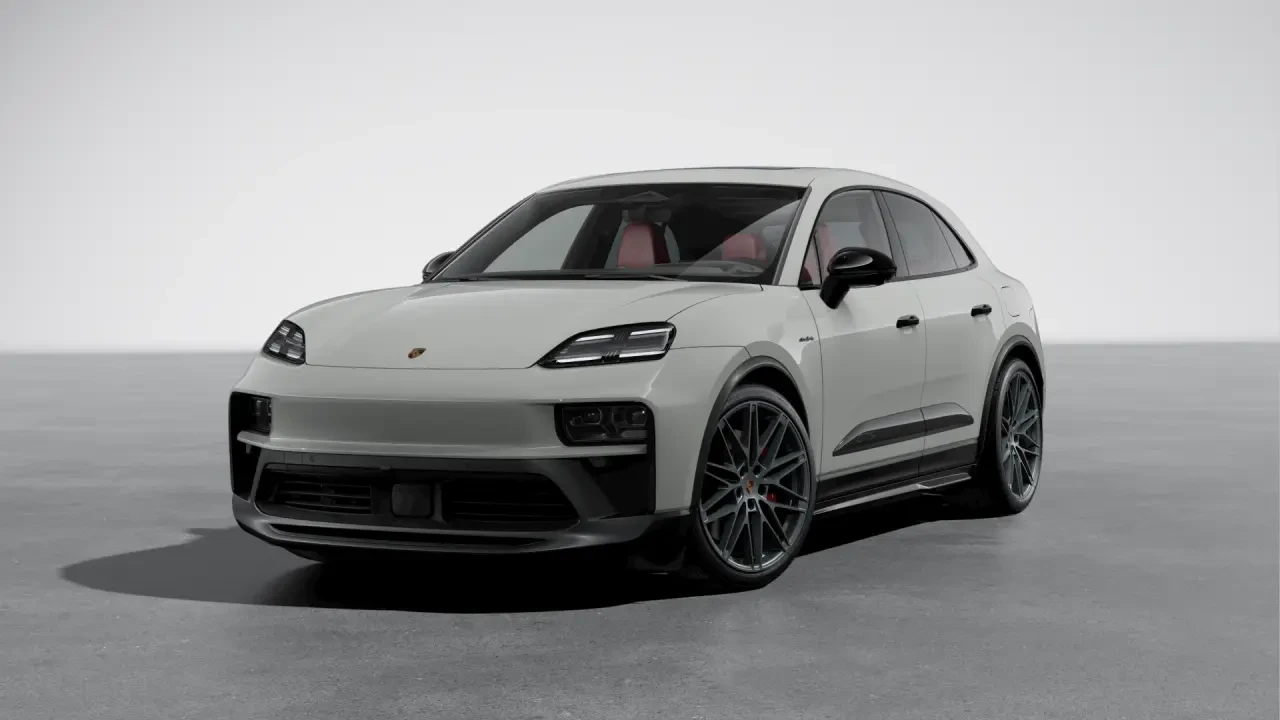 2026 Porsche Macan Electric - Image 8 of 31