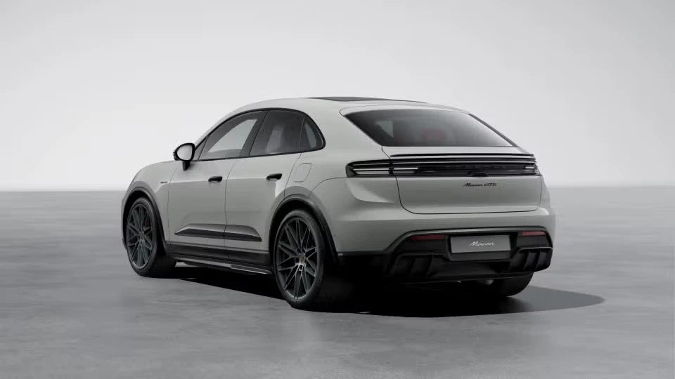 2026 Porsche Macan Electric - Image 19 of 31