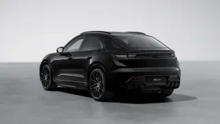 2026 Porsche Macan Electric - Image 21 of 30