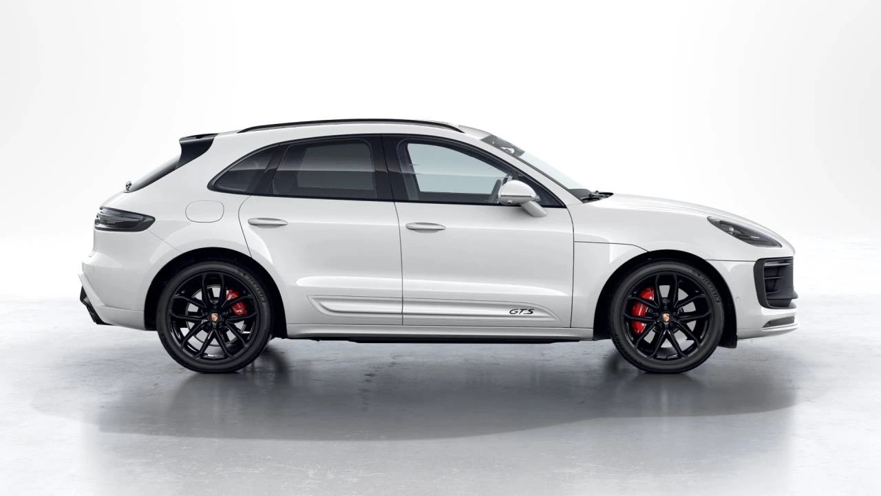 2026 Porsche Macan GTS - Image 6 of 10