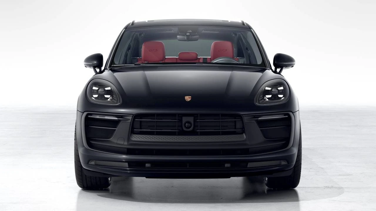 2026 Porsche Macan GTS - Image 8 of 10