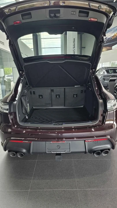 2026 Porsche Macan GTS - Image 6 of 14