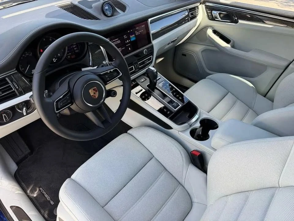 2026 Porsche Macan GTS - Image 4 of 20