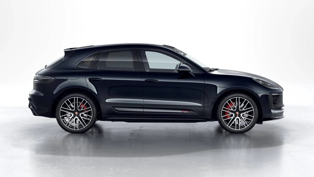 2026 Porsche Macan GTS - Image 6 of 10