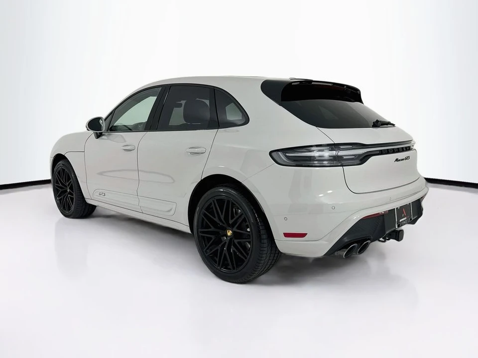 2026 Porsche Macan GTS - Image 3 of 31