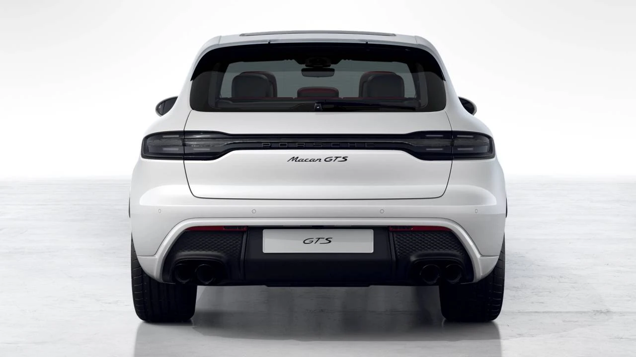 2026 Porsche Macan GTS - Image 7 of 10