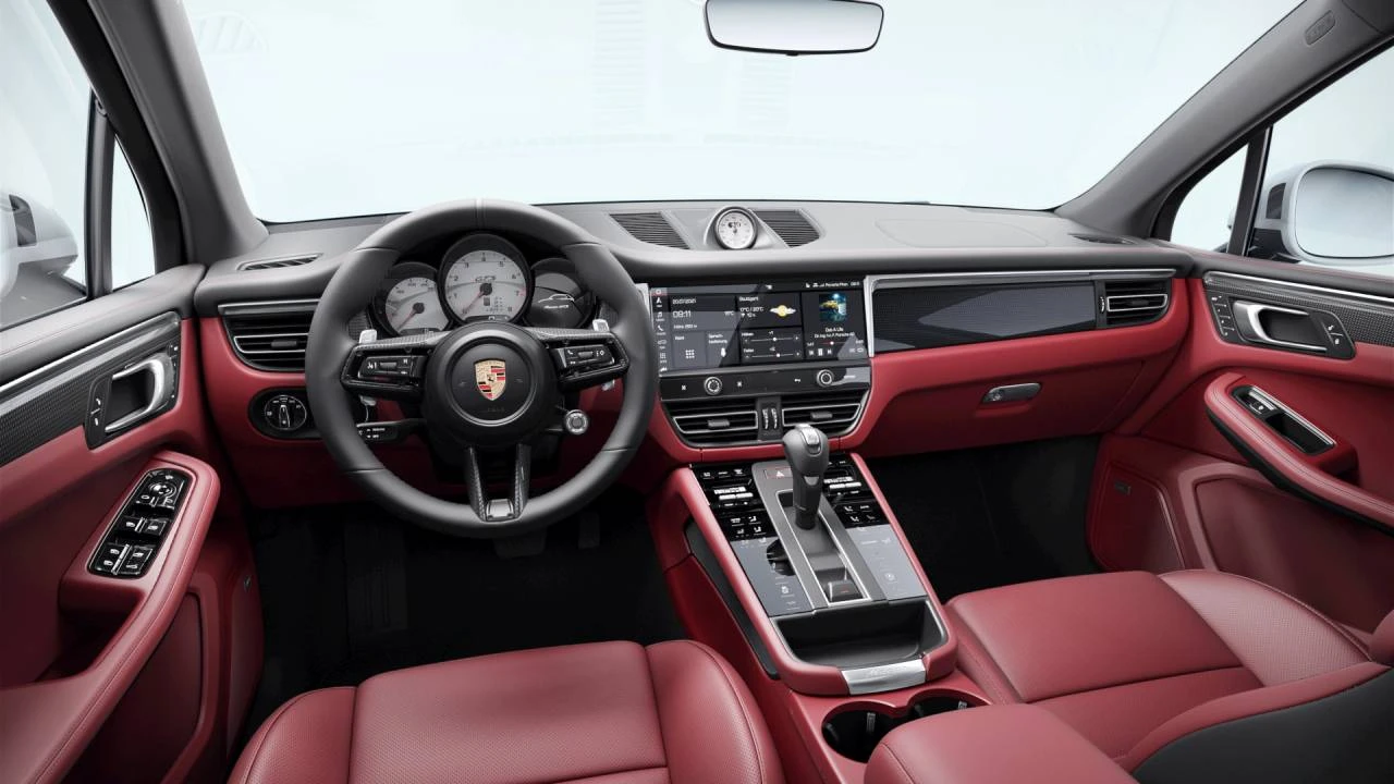 2026 Porsche Macan GTS - Image 9 of 10