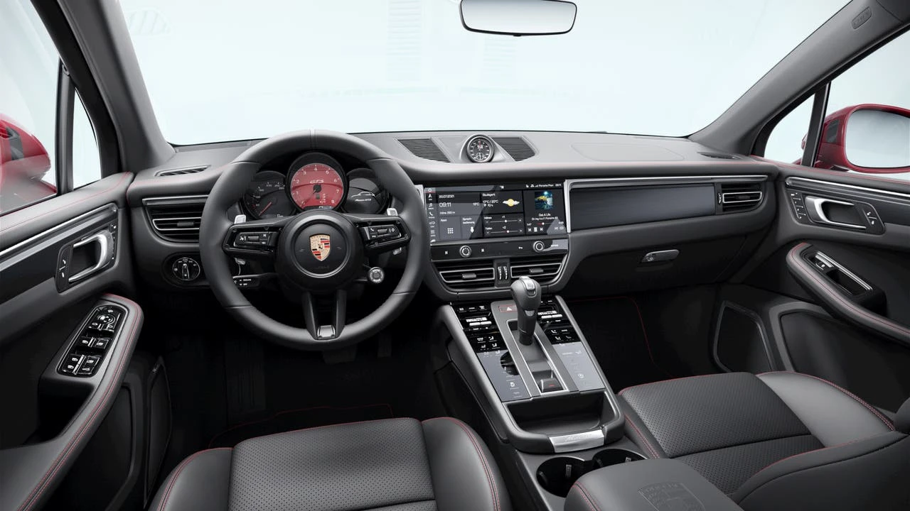 2026 Porsche Macan GTS - Image 9 of 10