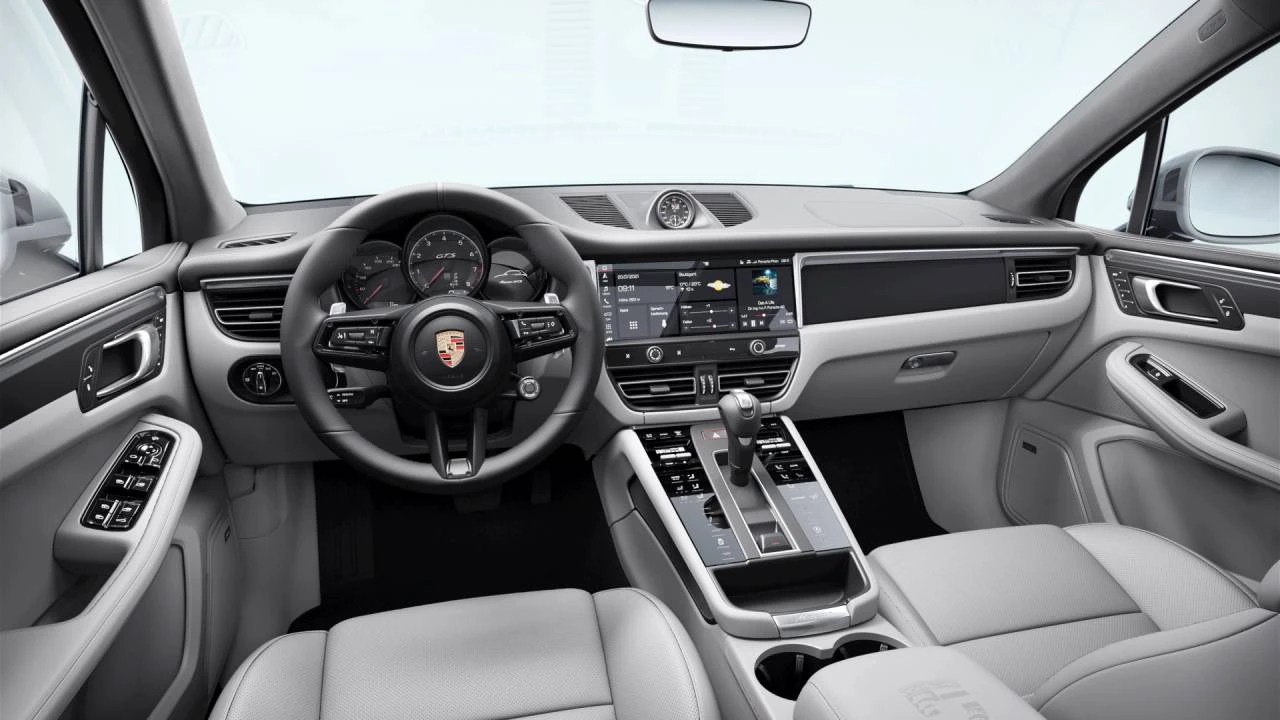 2026 Porsche Macan GTS - Image 9 of 10