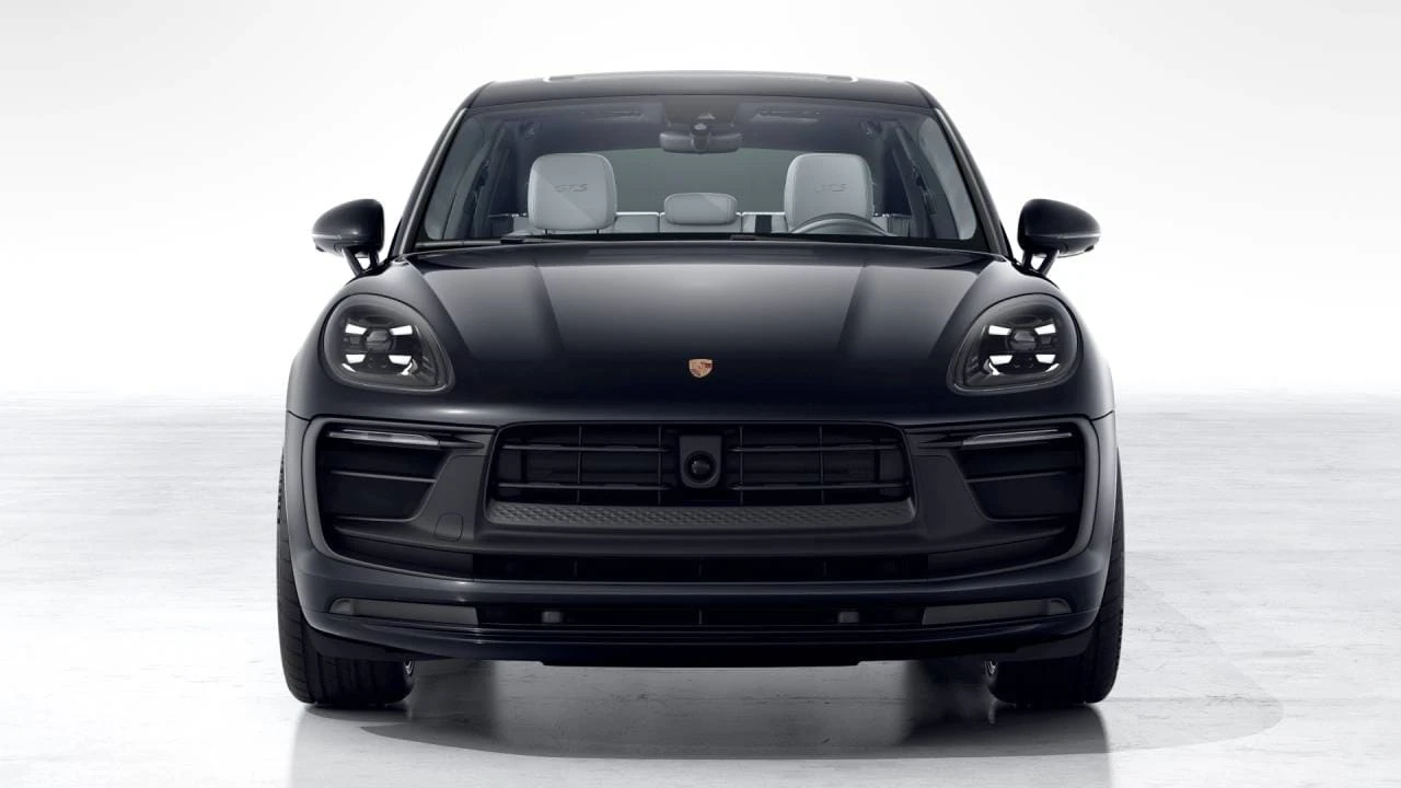 2026 Porsche Macan GTS - Image 8 of 10