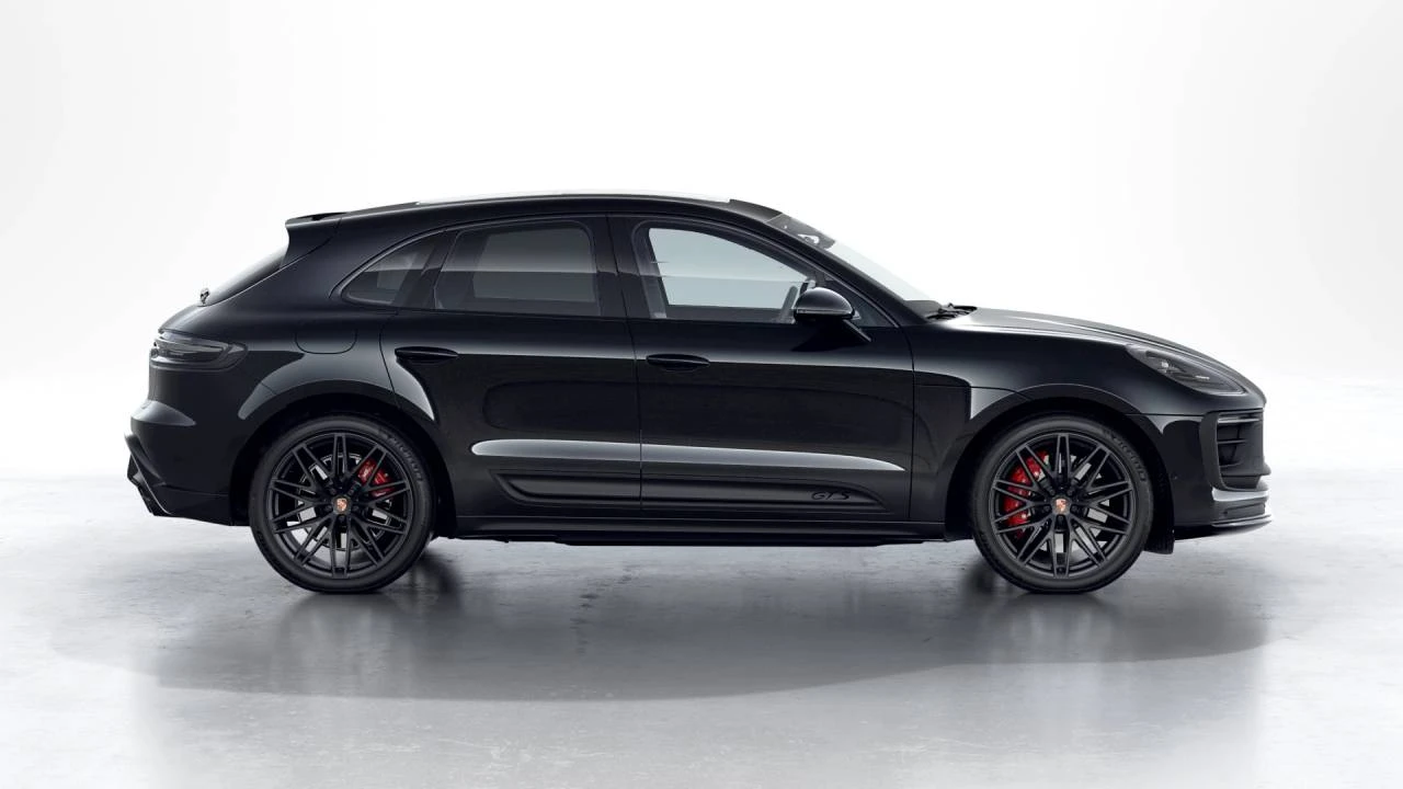 2026 Porsche Macan GTS - Image 6 of 10