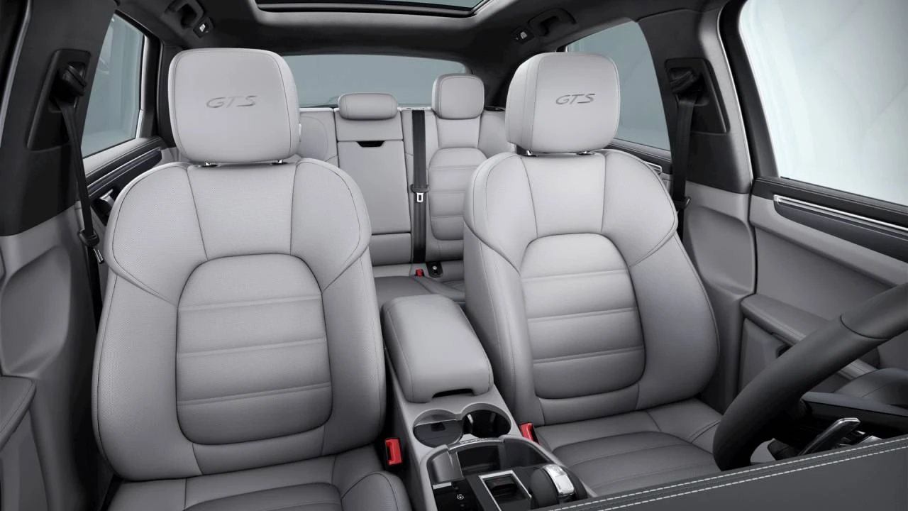 2026 Porsche Macan GTS - Image 10 of 10