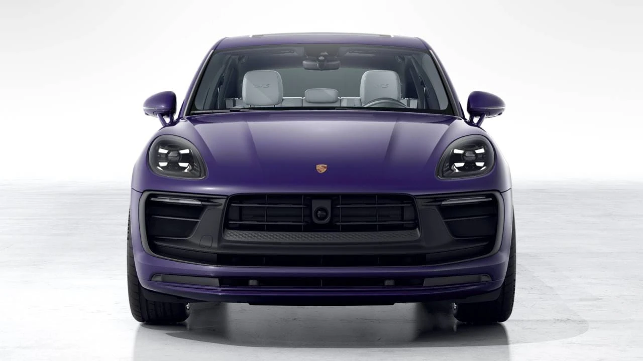 2026 Porsche Macan GTS - Image 8 of 10