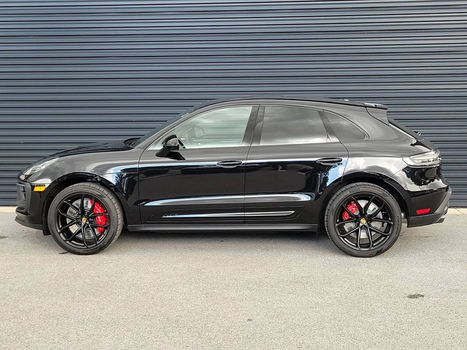 2026 Porsche Macan GTS - Image 2 of 5