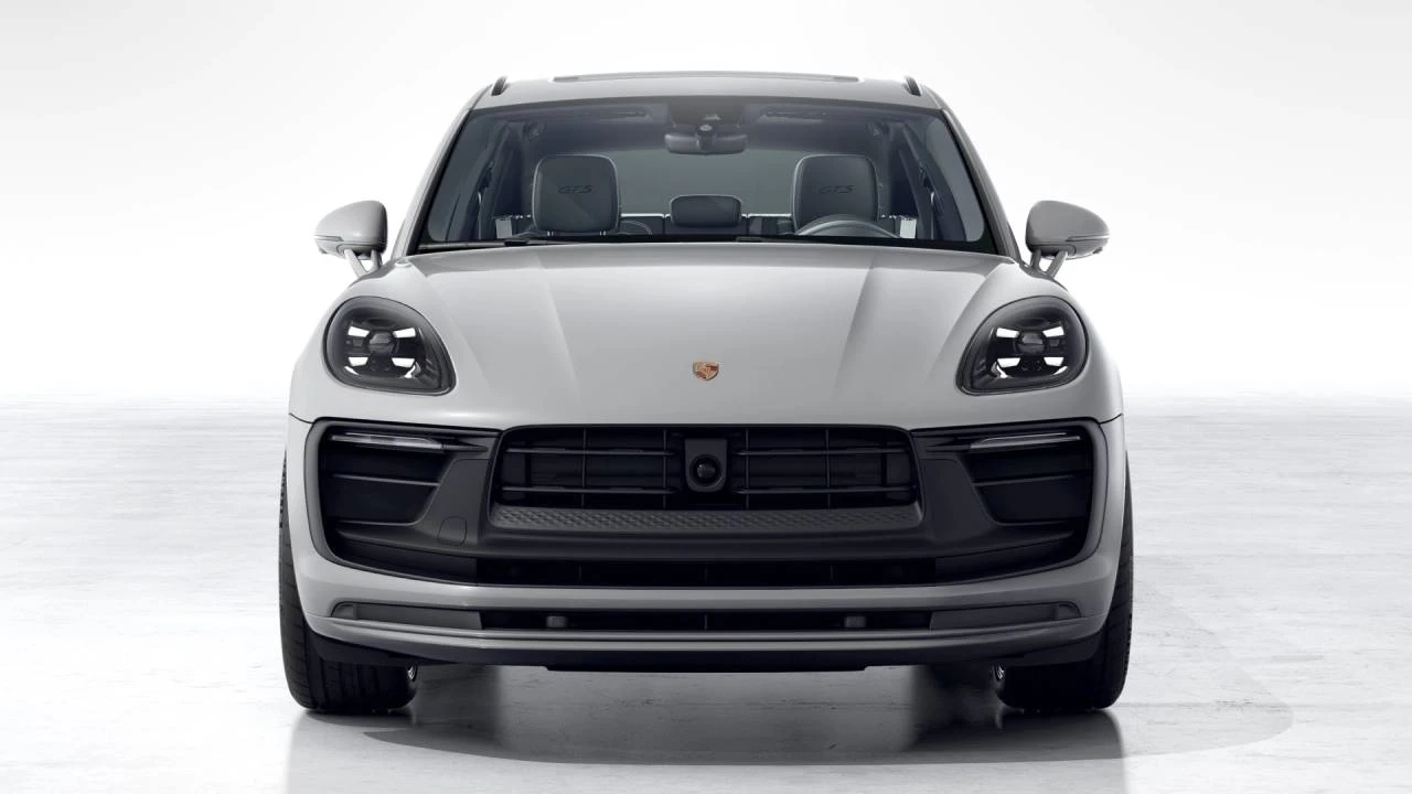 2026 Porsche Macan GTS - Image 8 of 10