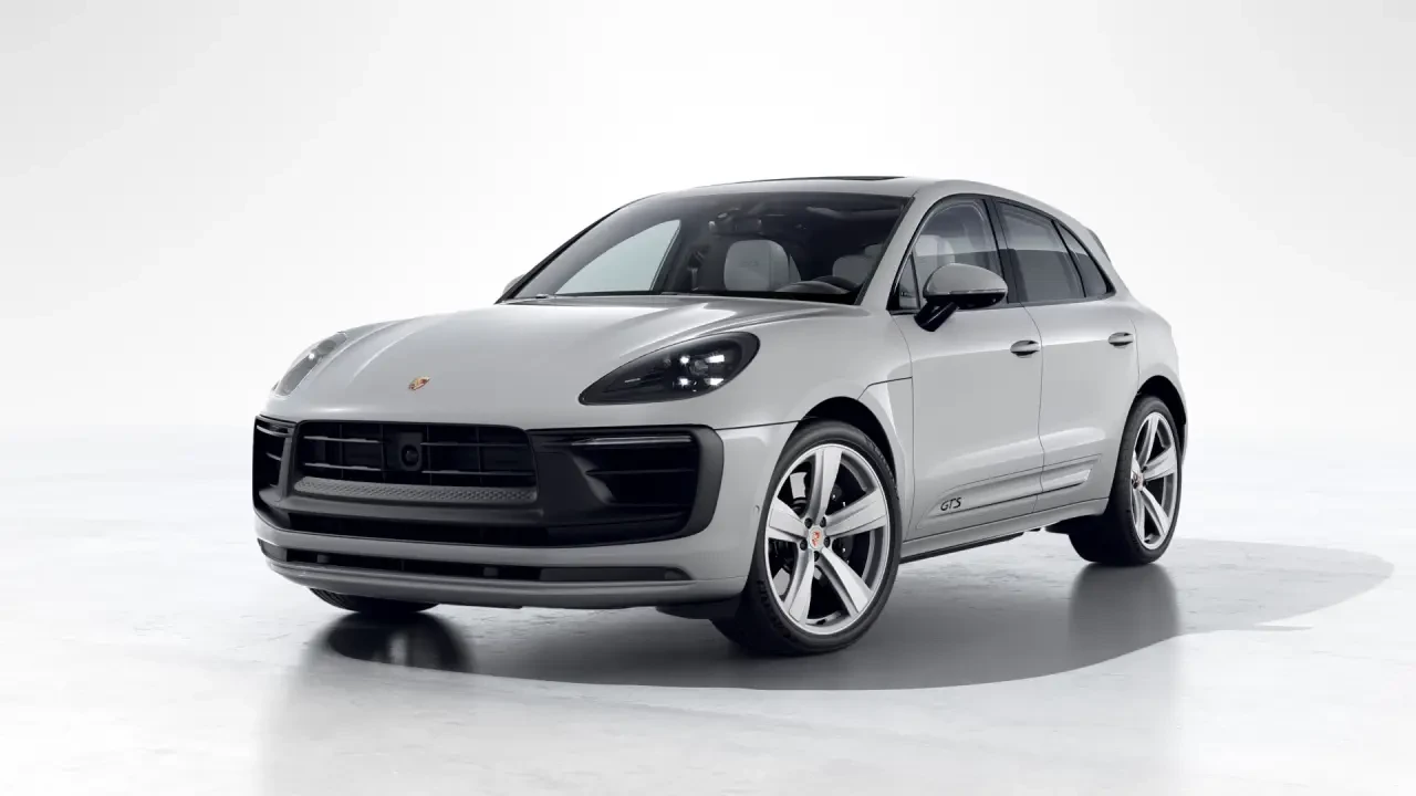 2026 Porsche Macan GTS - Image 8 of 31
