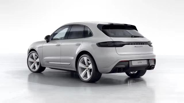 2026 Porsche Macan GTS - Image 18 of 31